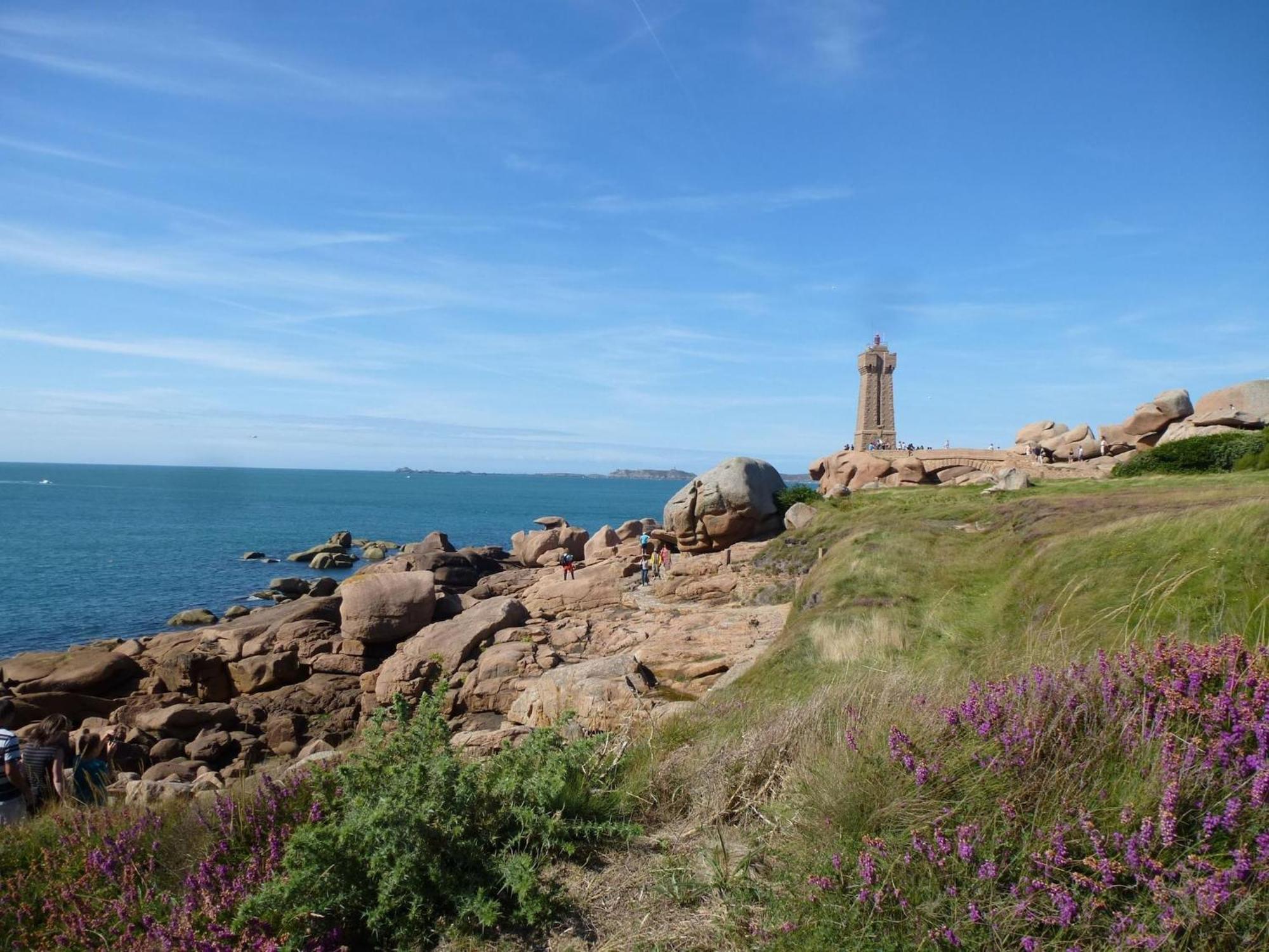 Holiday Home In A Quiet Location Near The Coast Pleumeur-Bodou Eksteriør bilde