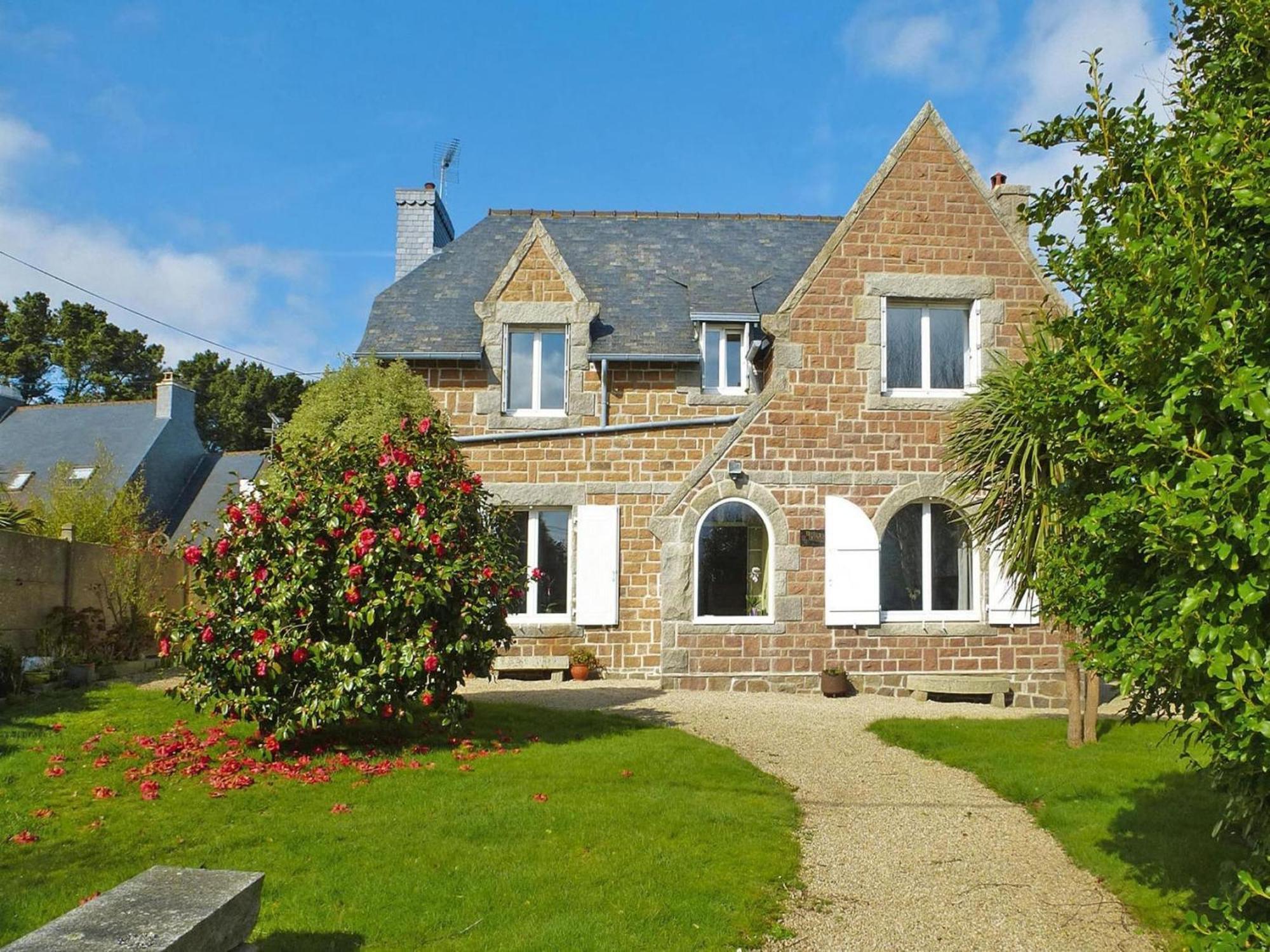 Holiday Home In A Quiet Location Near The Coast Pleumeur-Bodou Eksteriør bilde